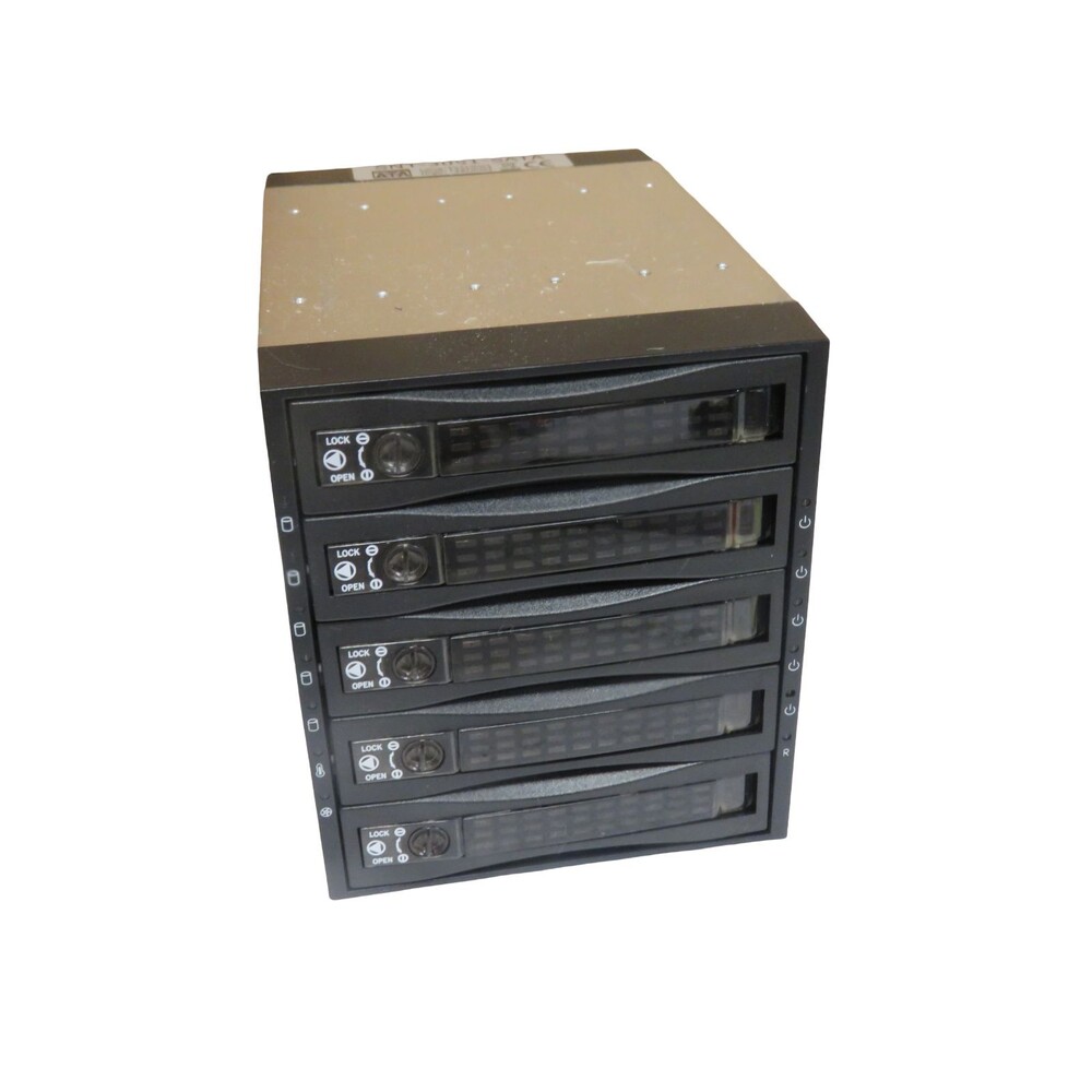 SNT SNT-3051 SAS 5x SAS/SATA Drive Bay In 3x5.25" Bay